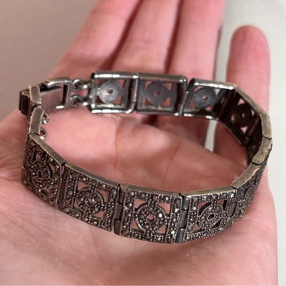 Antique 1920's Art Deco Sterling Silver Marcasite Flapper Bracelet - Picture 5 of 17